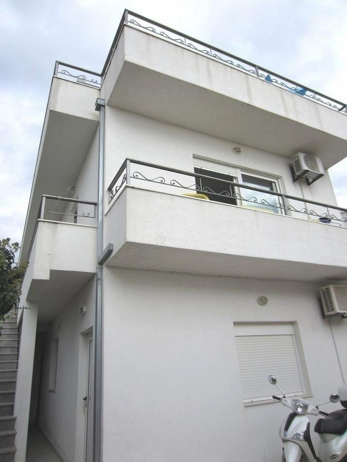 Apartments Zdenka Donji Okrug  Eksteriør billede